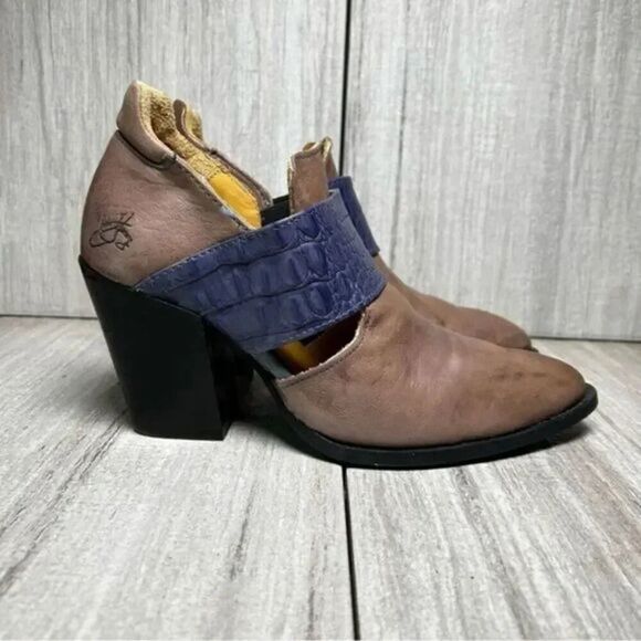 John Fluevog Entrance Room 502 Ankle Boots Booties Bumped Toe Women’s Size 8 - Picture 1 of 10